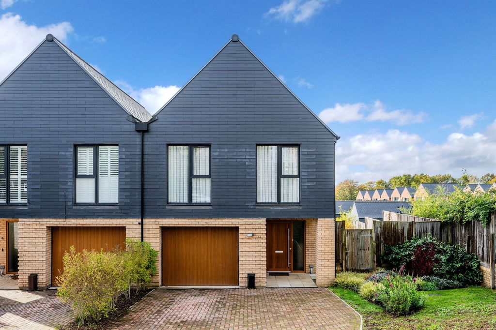 Property photo 1 of 23