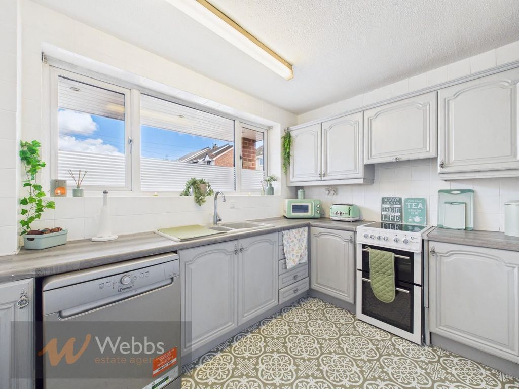 Property photo 2 of 28 Cam05244G0-Pr0144-Still006.Jpg