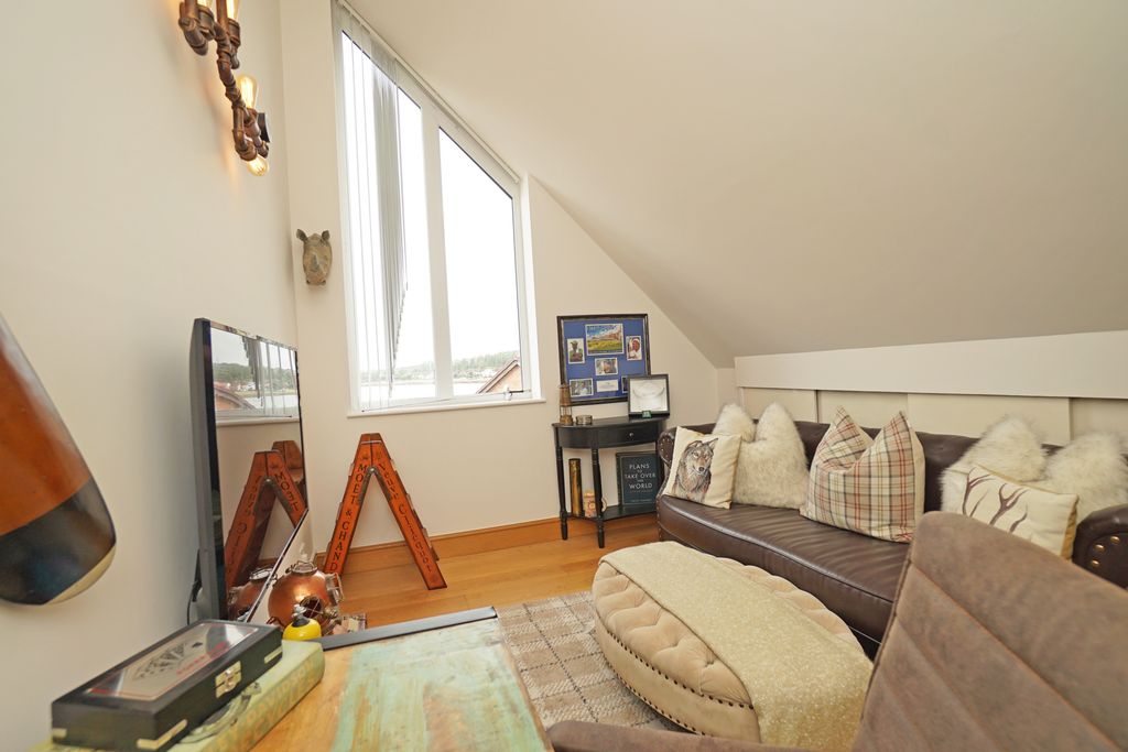 Additional image 32 of 5 bed terraced house for saleSennen Place, Port Solent, Portsmouth PO6