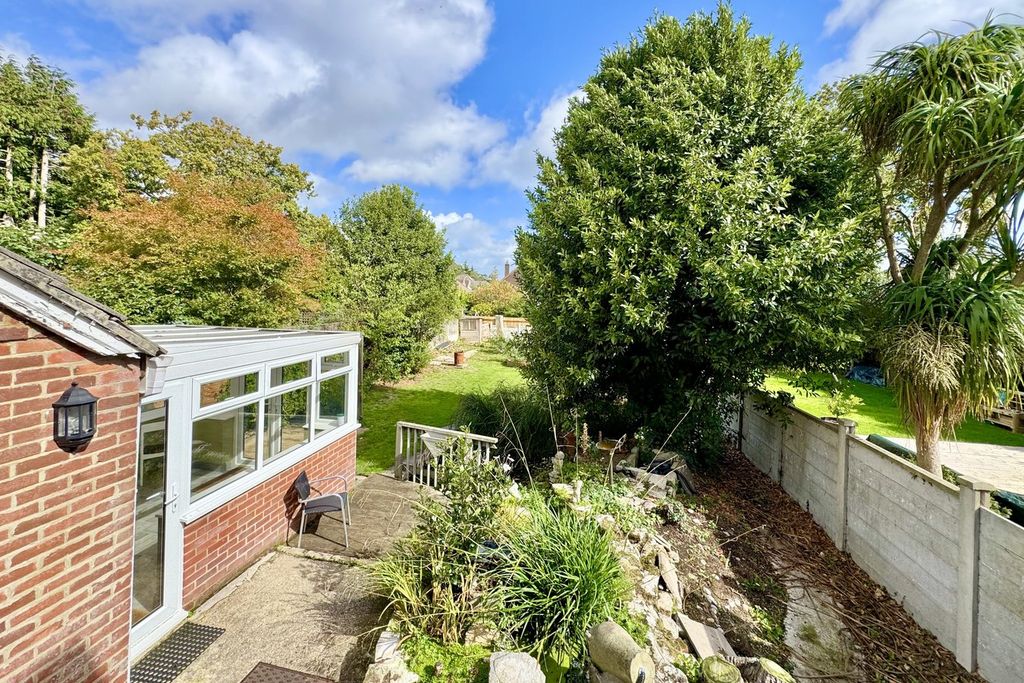 Property photo 3 of 26