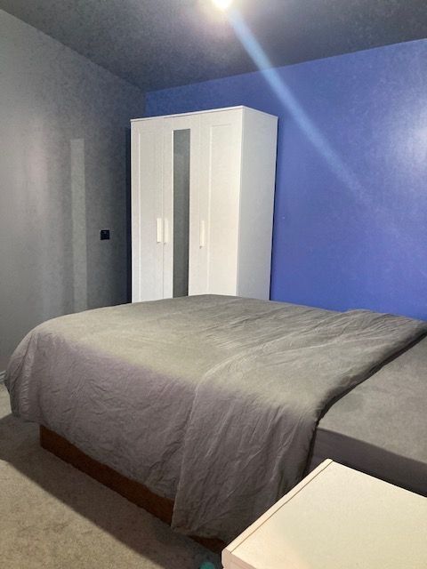 Property photo 2 of 10 Bedroom