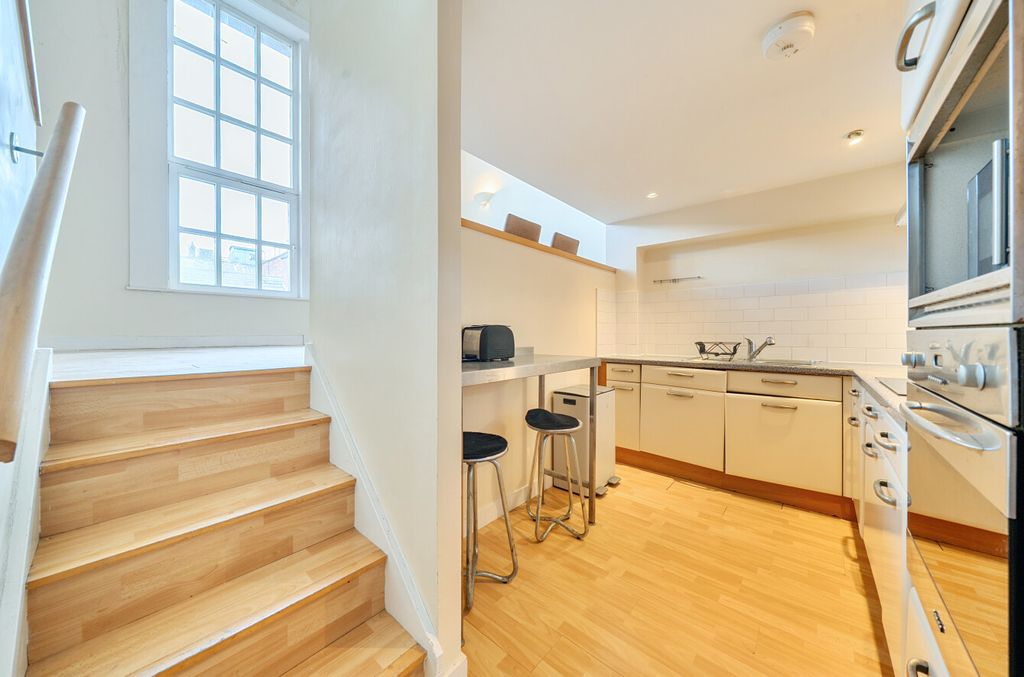 Property photo 2 of 14 1469166-4-6A27dc3...