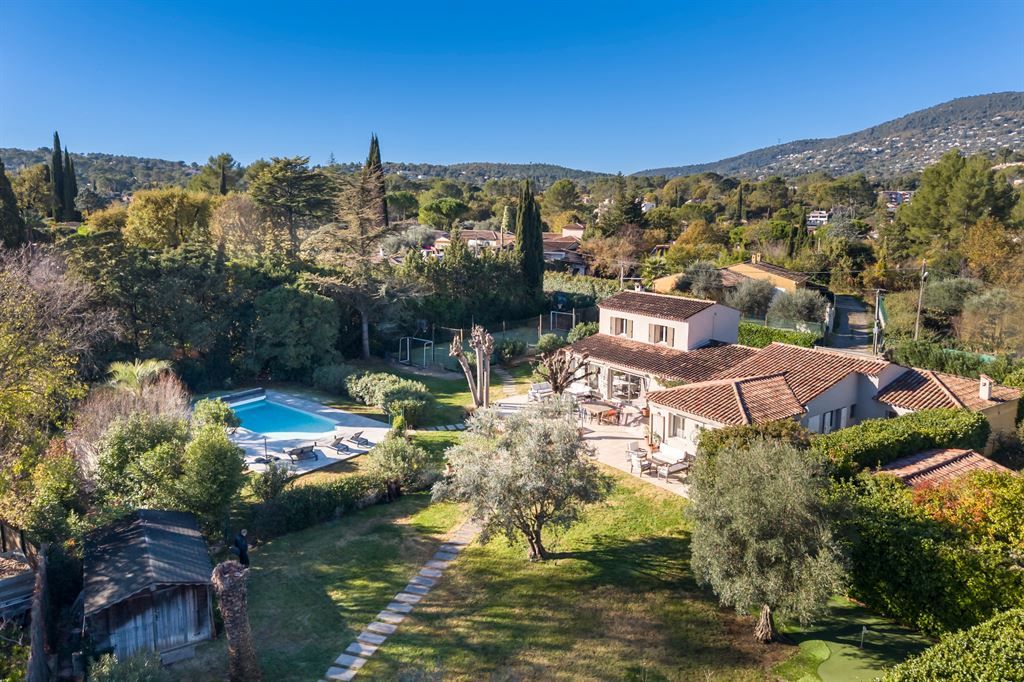 Property photo 3 of 20