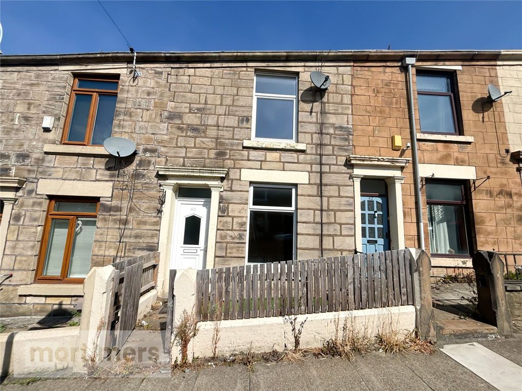 Property photo 1 of 16 Front External