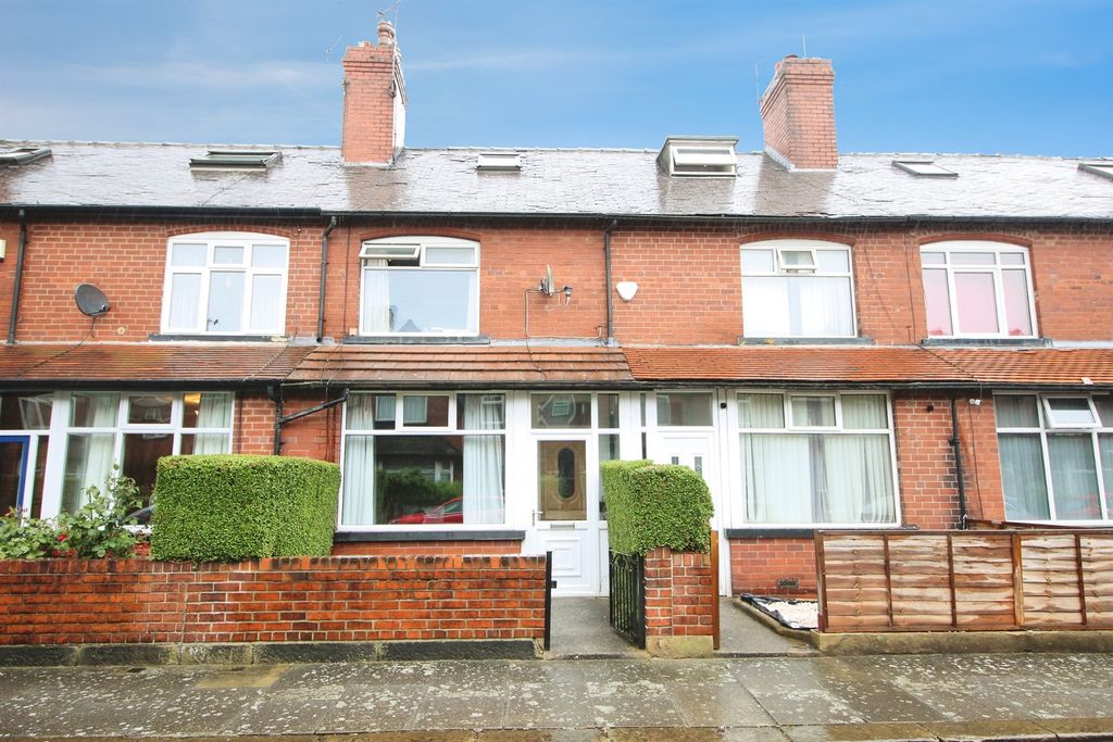 Property photo 1 of 11