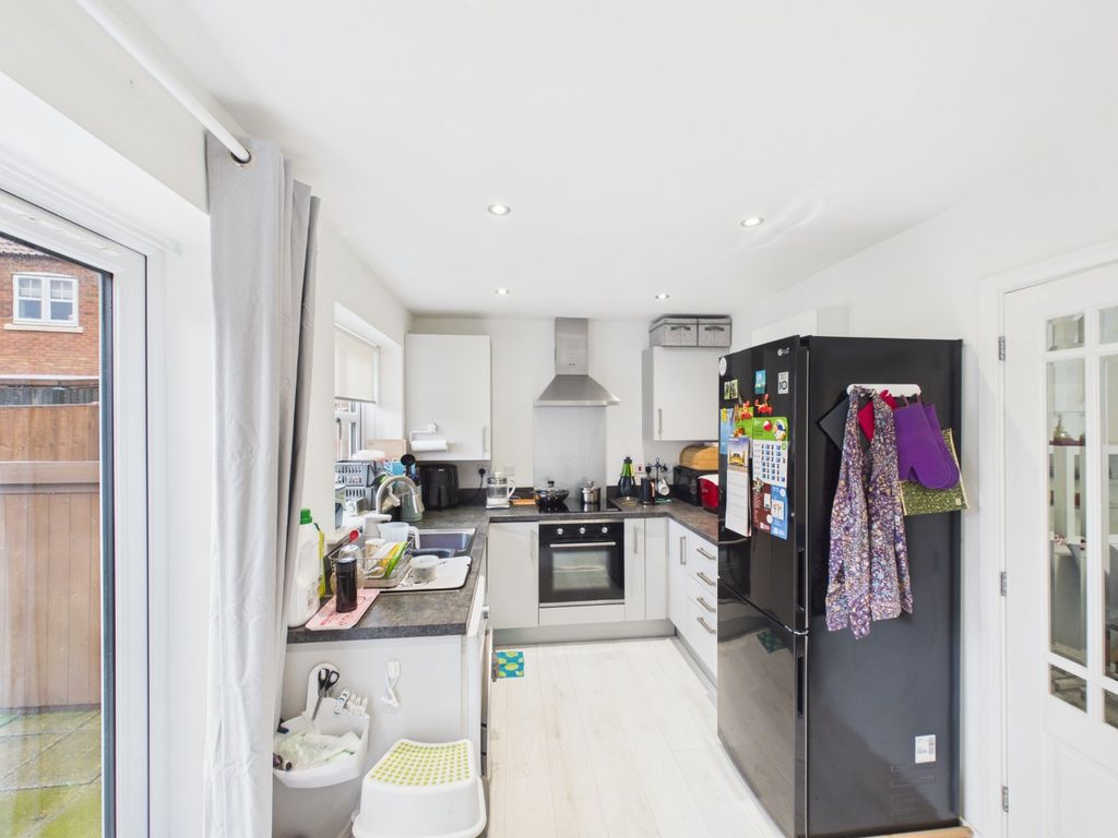 Property photo 2 of 16 4854746