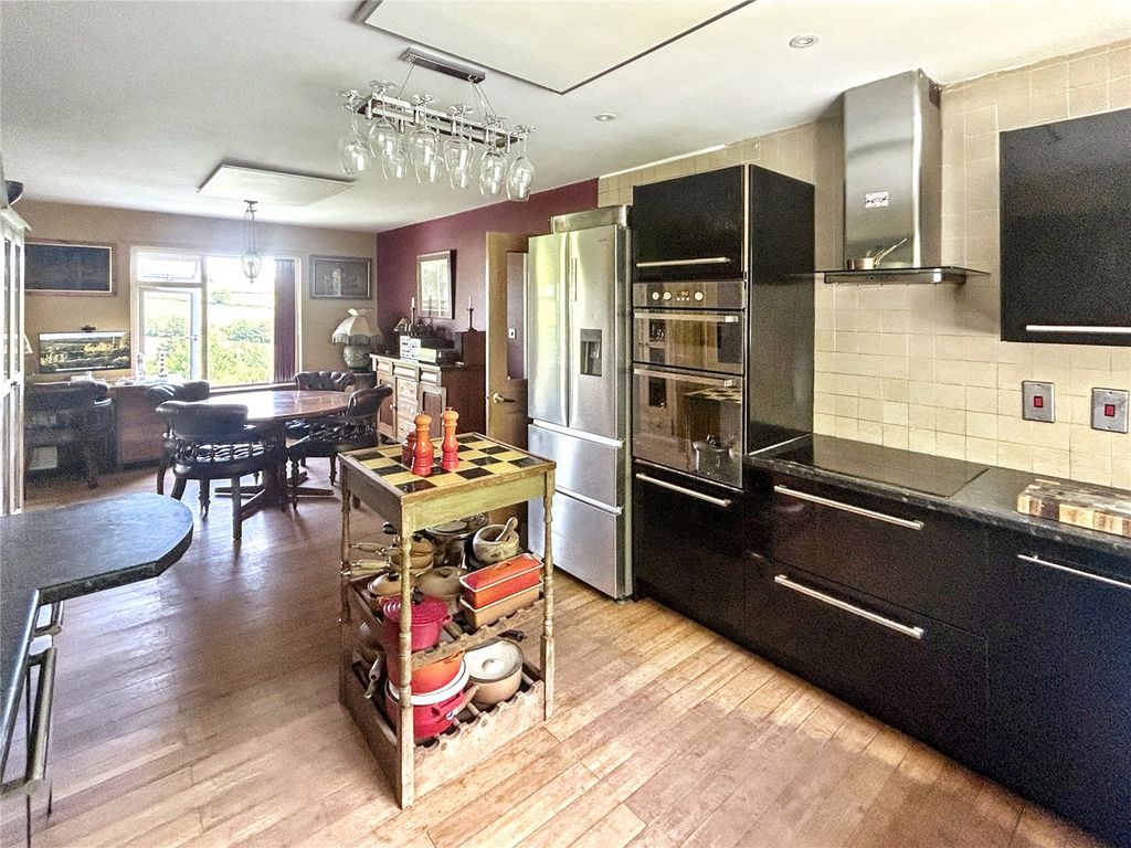 Property photo 3 of 26 Kitchen Diner
