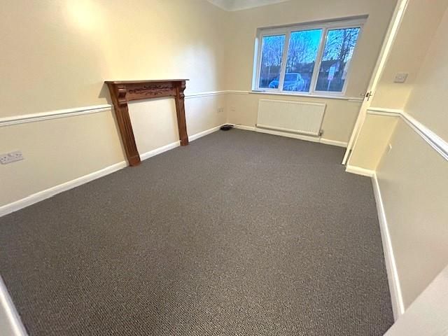 Property photo 2 of 10 Living Room
