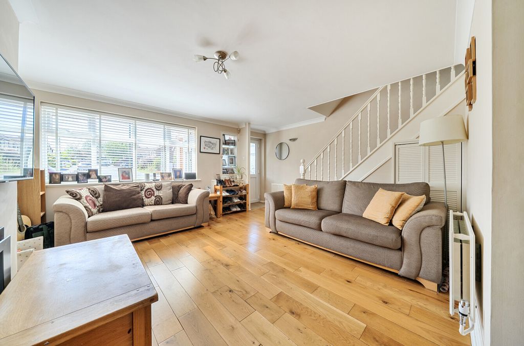 Property photo 2 of 20 1487711-17-6A4Bd5...
