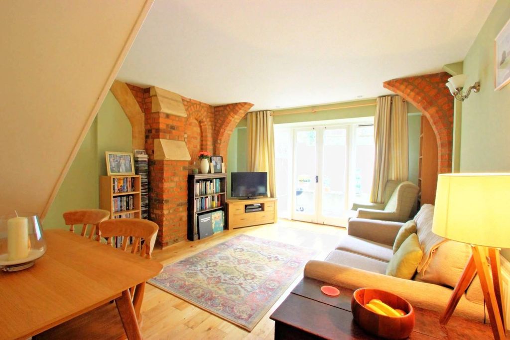 Property photo 3 of 3