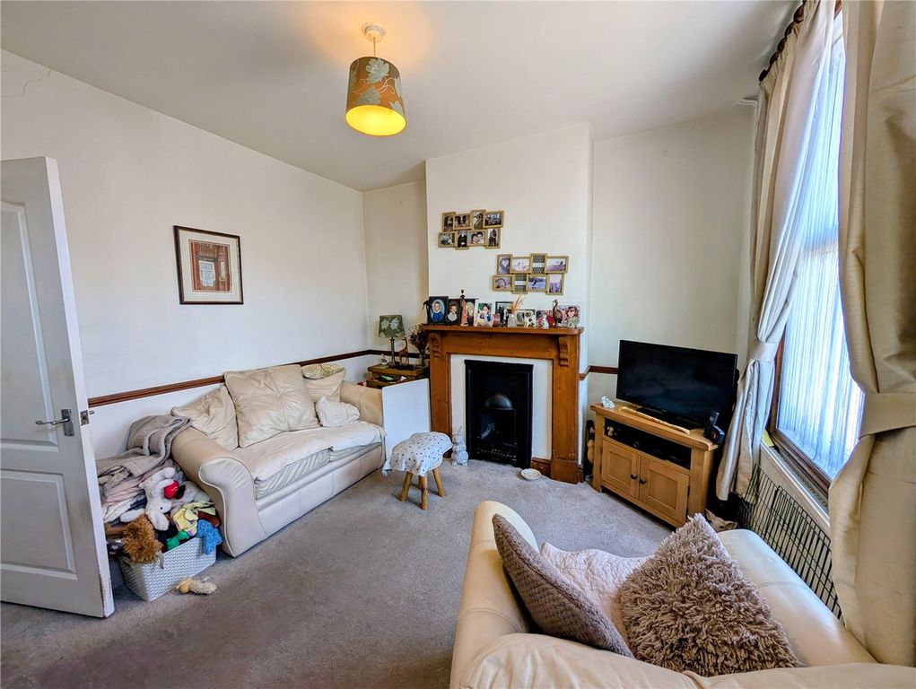 Property photo 3 of 19 Picture No. 11