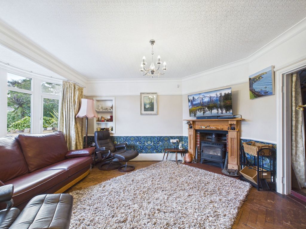 Property photo 3 of 25