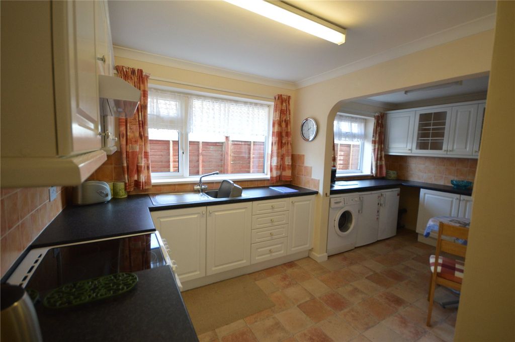 Property photo 3 of 11 Picture No. 02