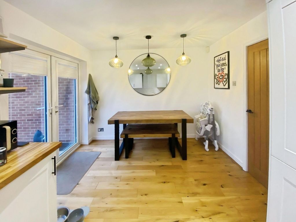 Property photo 1 of 16 4432310