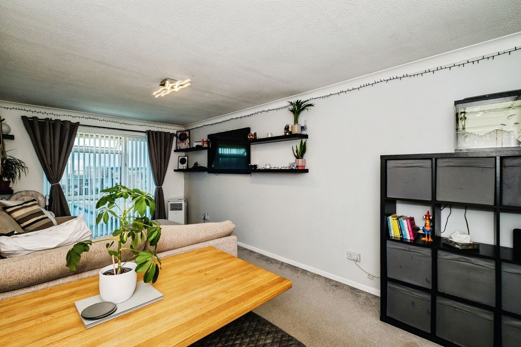 Property photo 1 of 11 Pbox-Img.Jpg