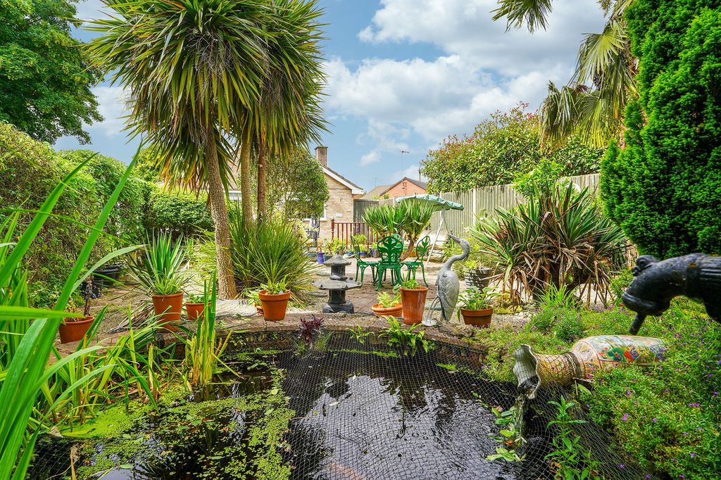 Property photo 3 of 21