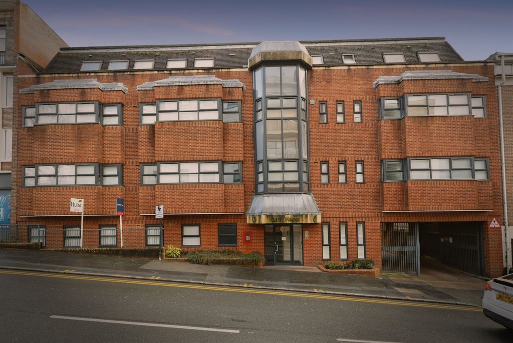 Property photo 1 of 9