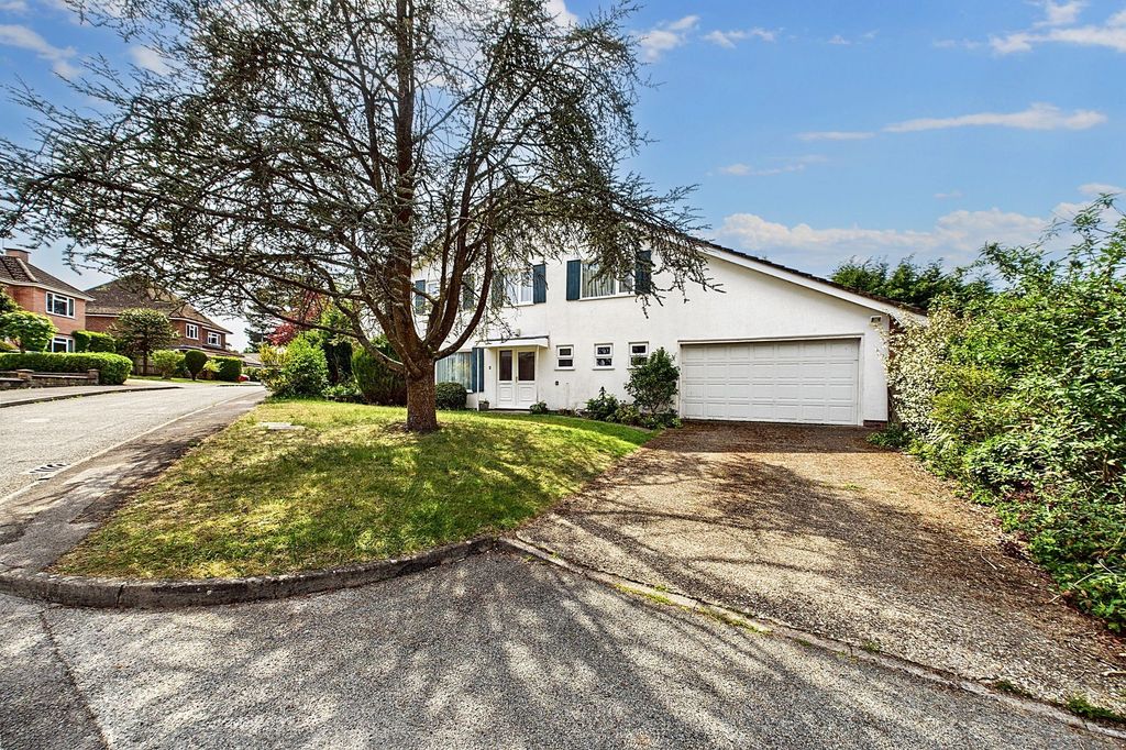 Property photo 2 of 19