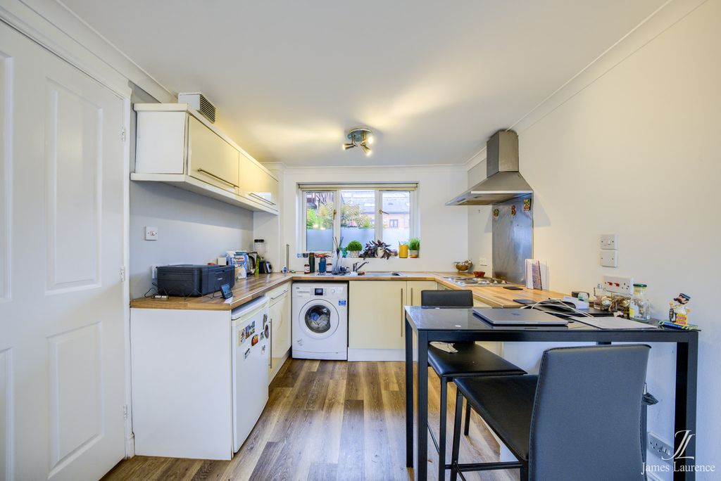 Property photo 3 of 5 Pxt49232-Hdr(3)