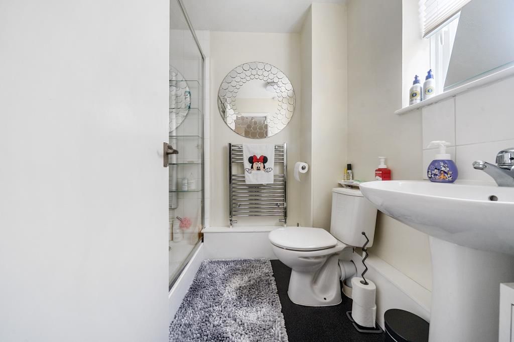 Property photo 3 of 18 Shower Room