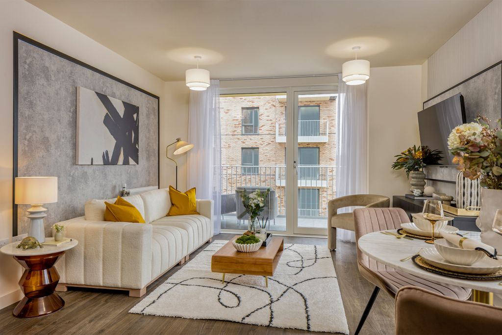 Property photo 1 of 6 Fenton Apartments - Show Home Photography