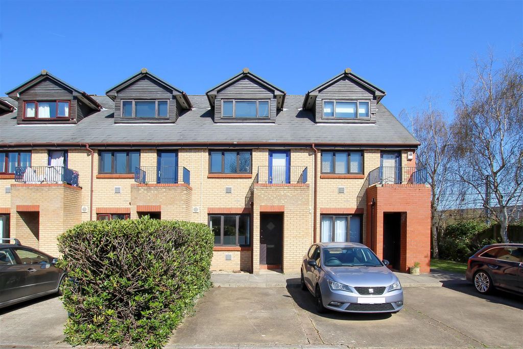 Property photo 1 of 9 Img_6500.Jpg