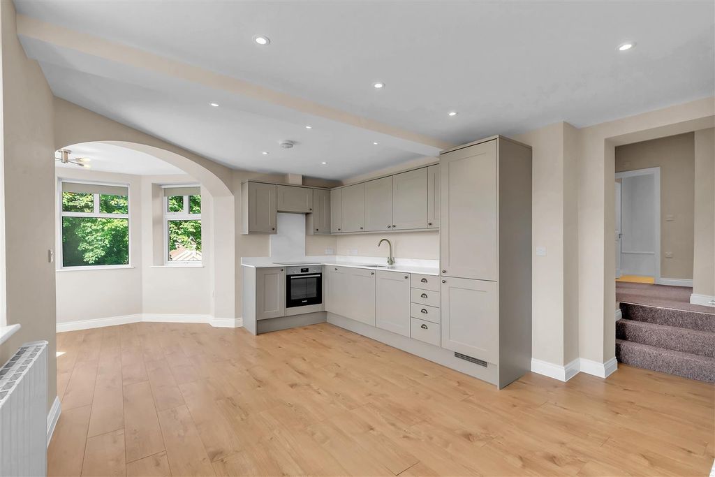 Property photo 3 of 19 Kitchen A.Jpg