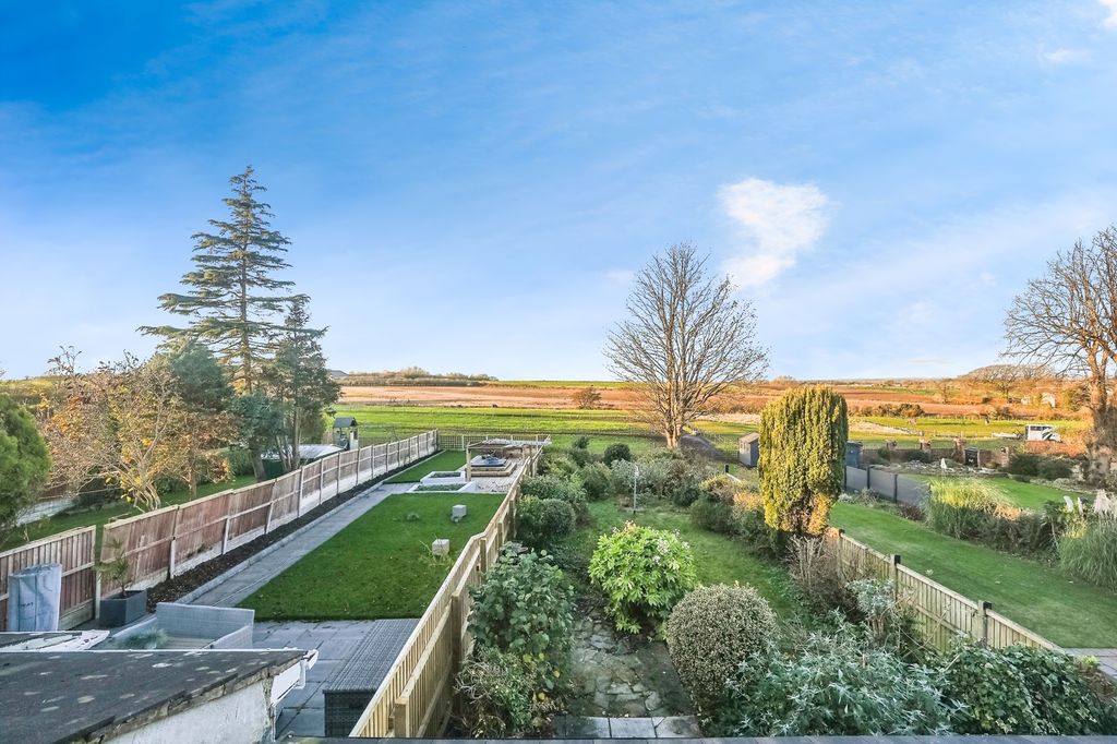 Property photo 2 of 18 Pbox-Img.Jpg