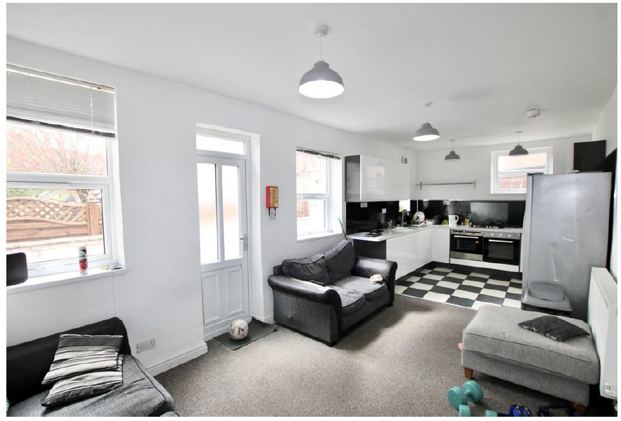 Property photo 2 of 4