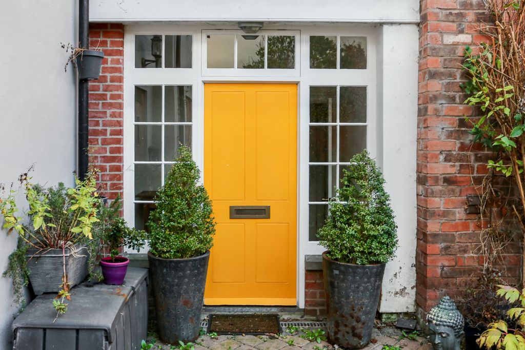 Property photo 2 of 16