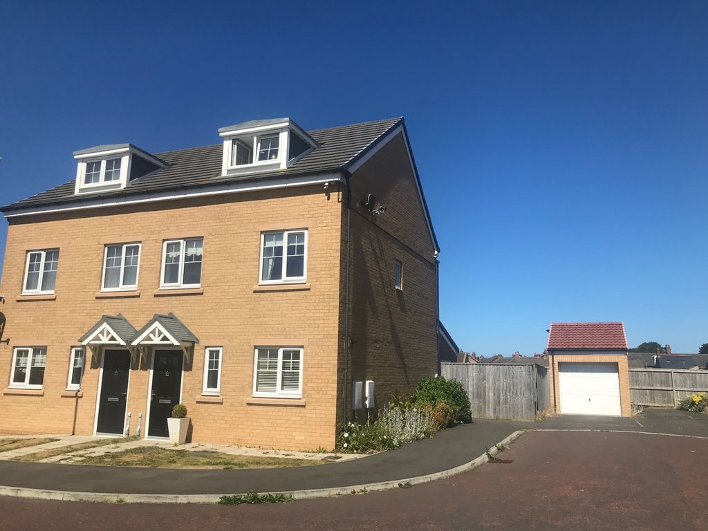 Property photo 1 of 22