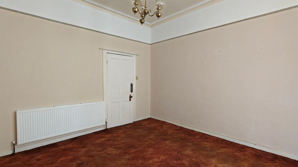 Property photo 3 of 27