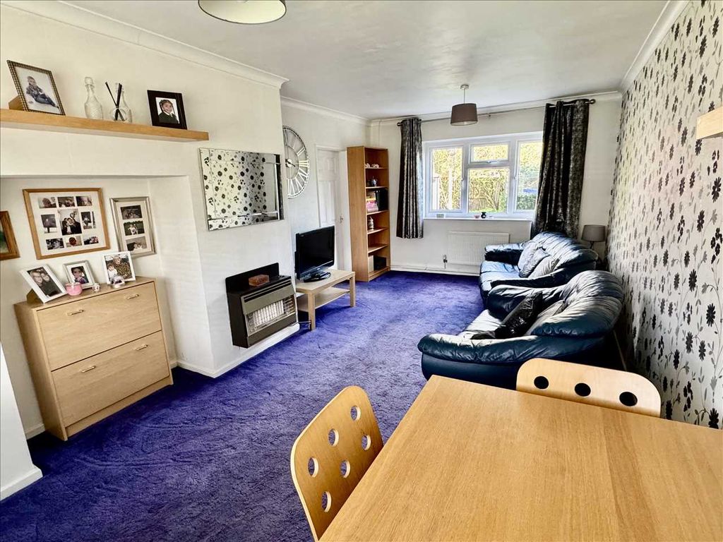 Property photo 2 of 9 Living Room