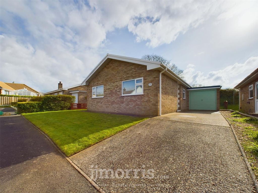 Property photo 1 of 24 Cam03686G0-Pr0017-Still001.Jpg