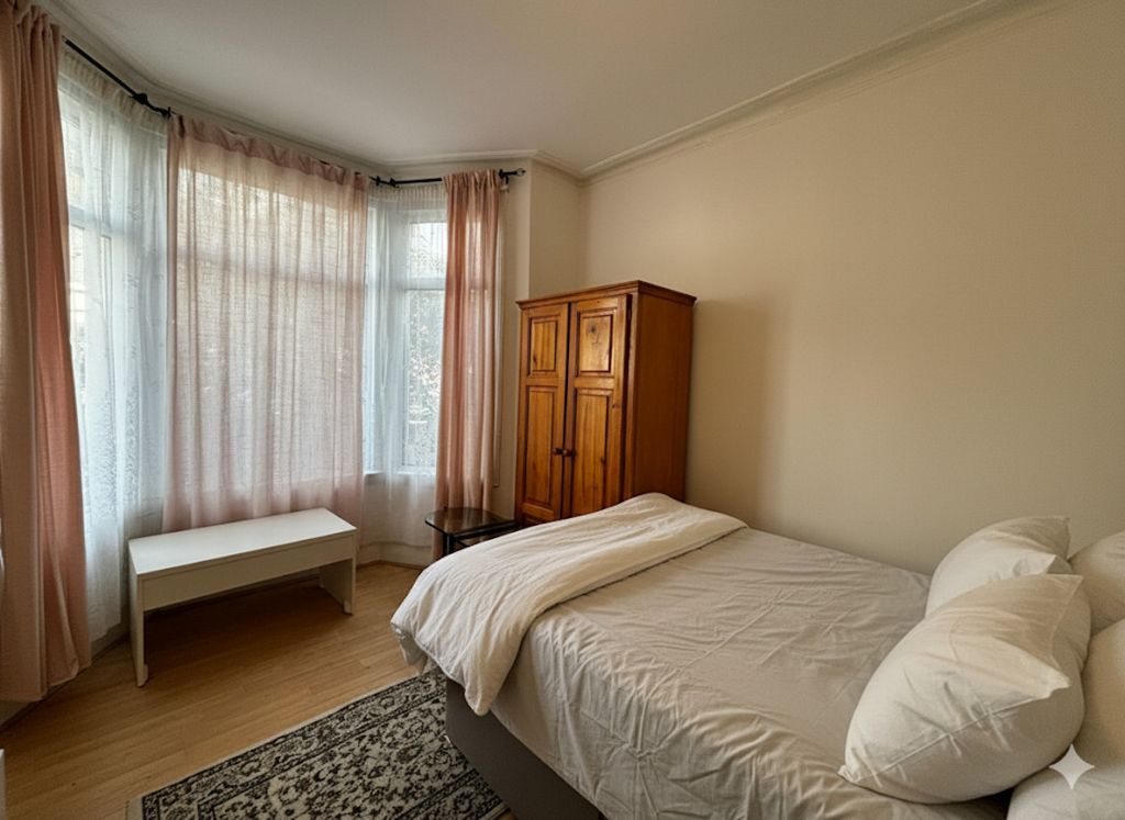 Property photo 1 of 4