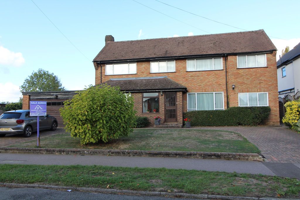 Property photo 1 of 22 Photograph 18