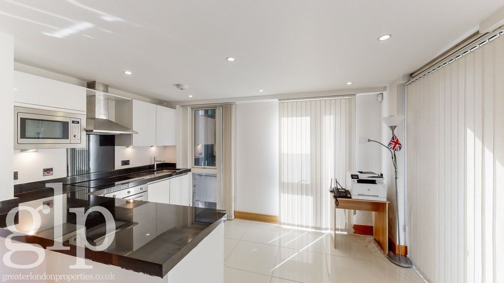 Property photo 2 of 7 1122043