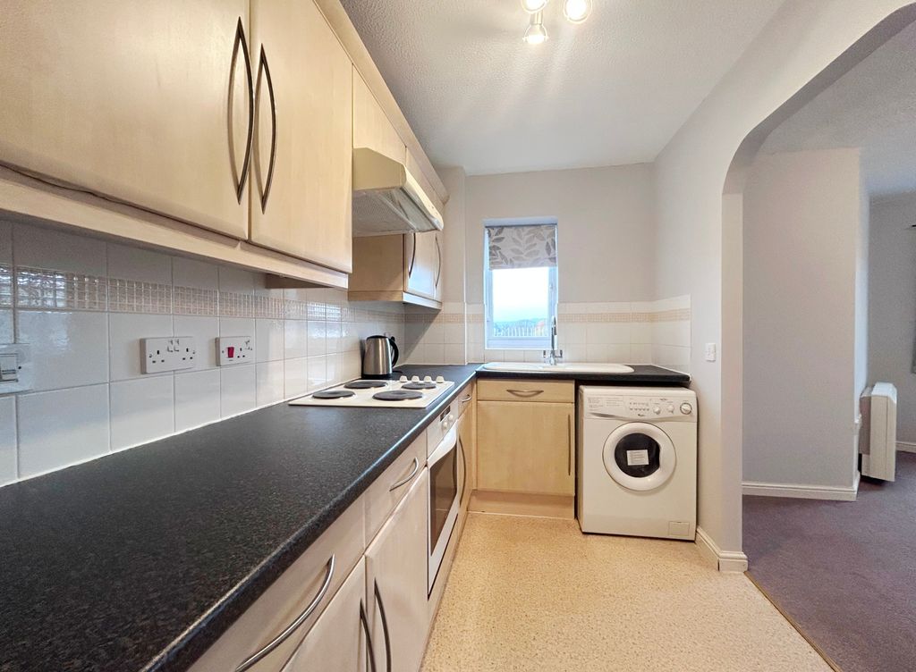 Property photo 3 of 13