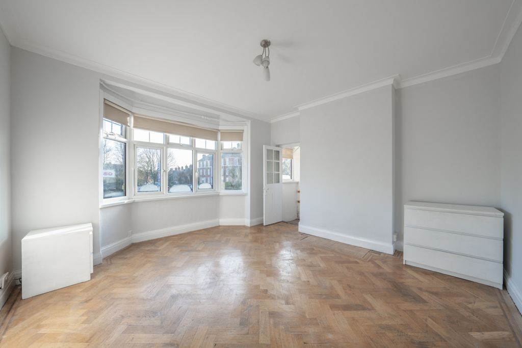 Property photo 2 of 12 Picture No. 06