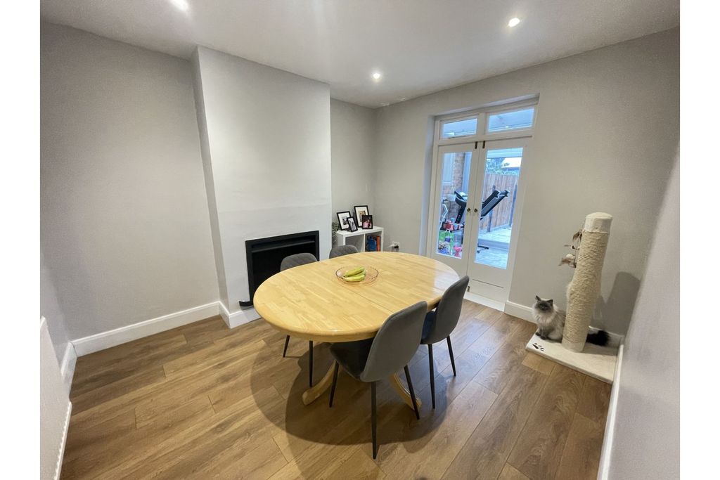 Property photo 3 of 17 Dining Room