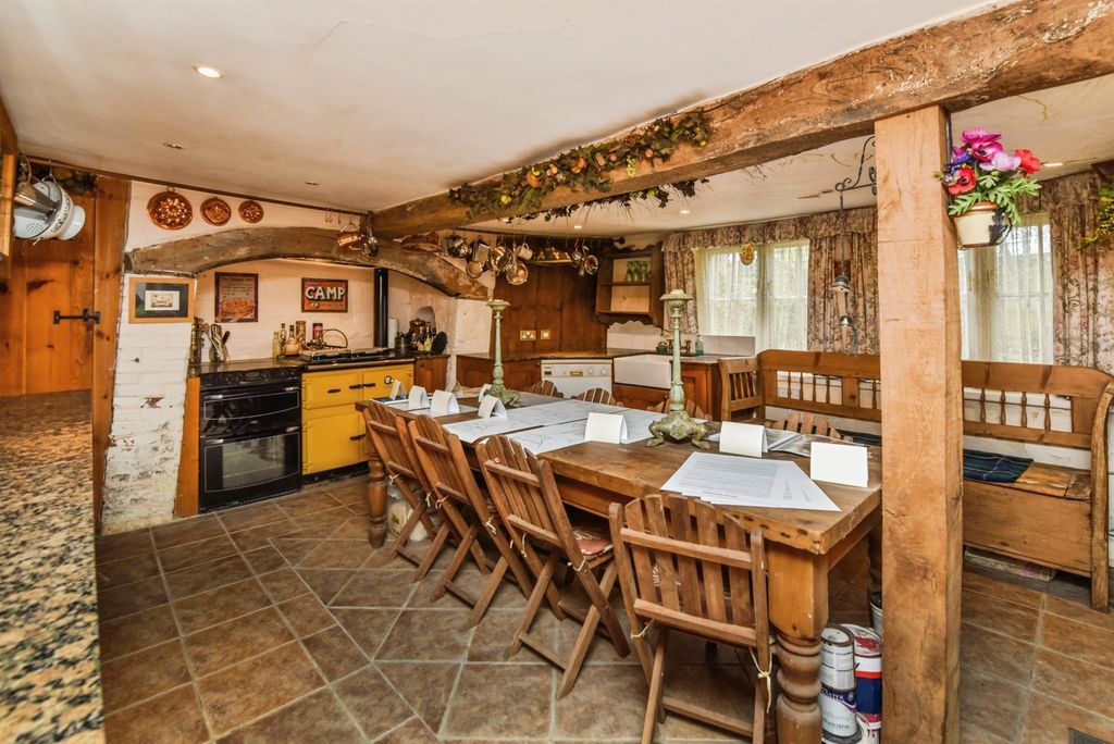 Property photo 3 of 18