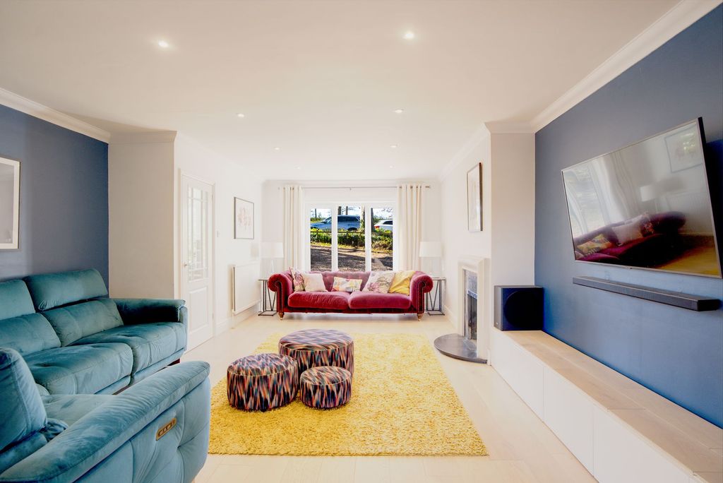 Property photo 3 of 20