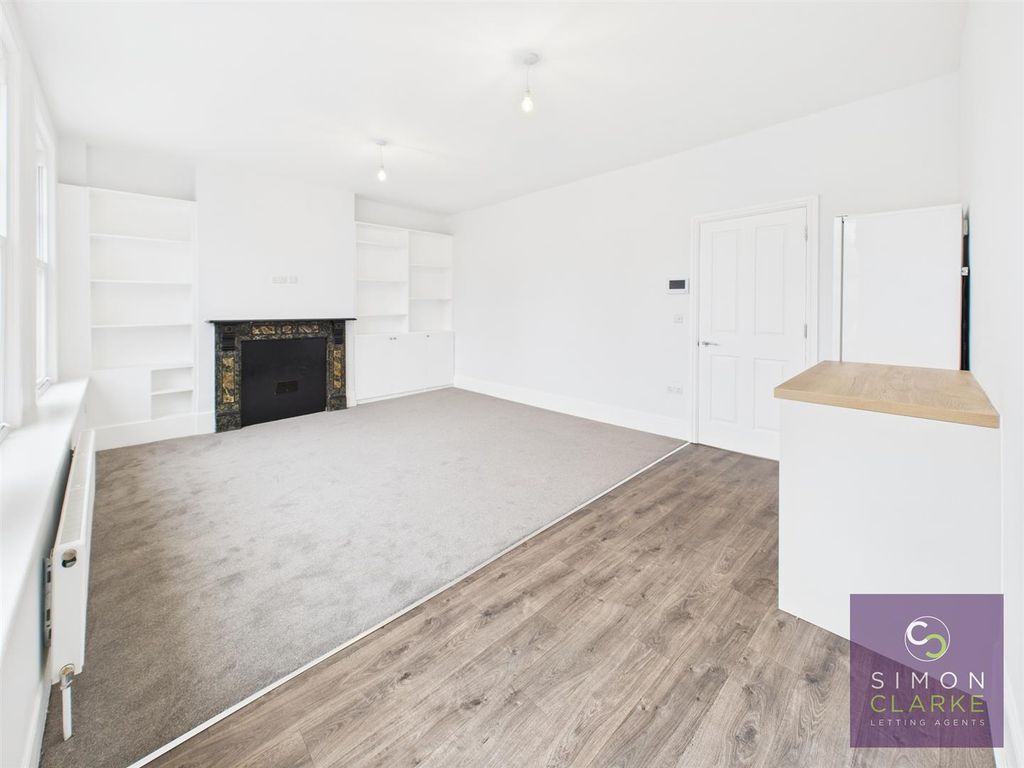 Property photo 3 of 11 Cam05425G0-Pr0067-Still005.Jpg