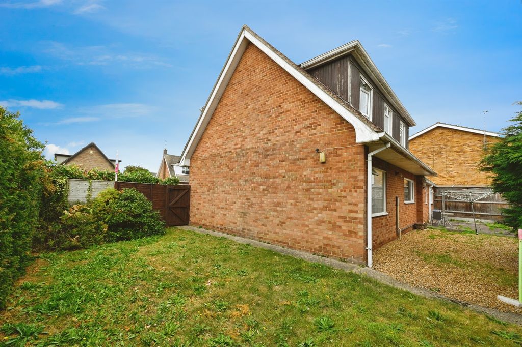 Property photo 3 of 19