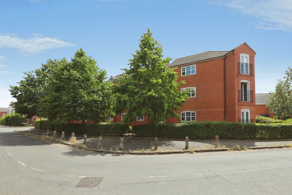 Property photo 1 of 14
