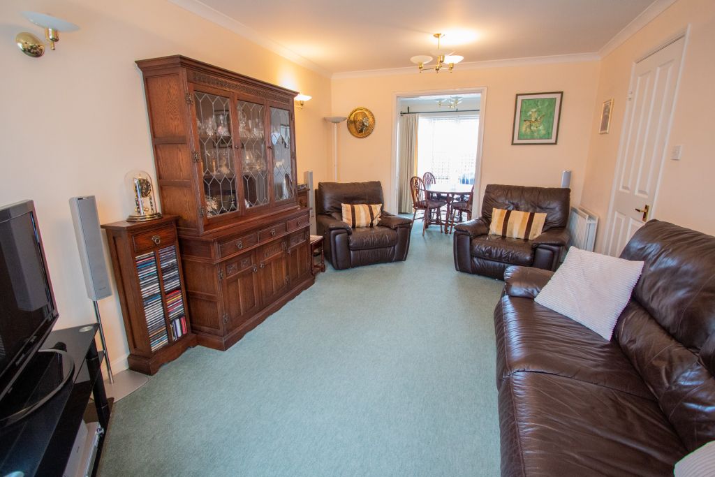 Property photo 2 of 16 Living Room