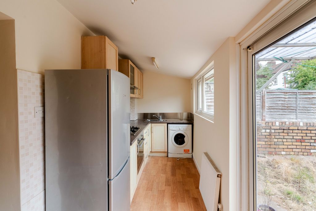 Property photo 2 of 21 15