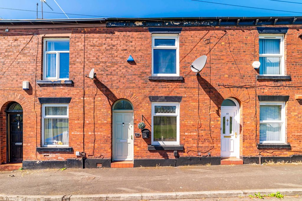 Property photo 1 of 16