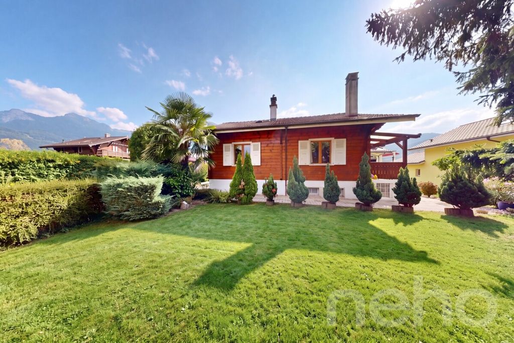 Property photo 3 of 12