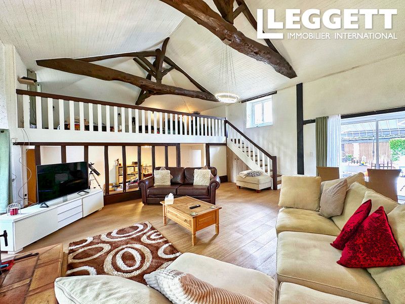 Property photo 3 of 10